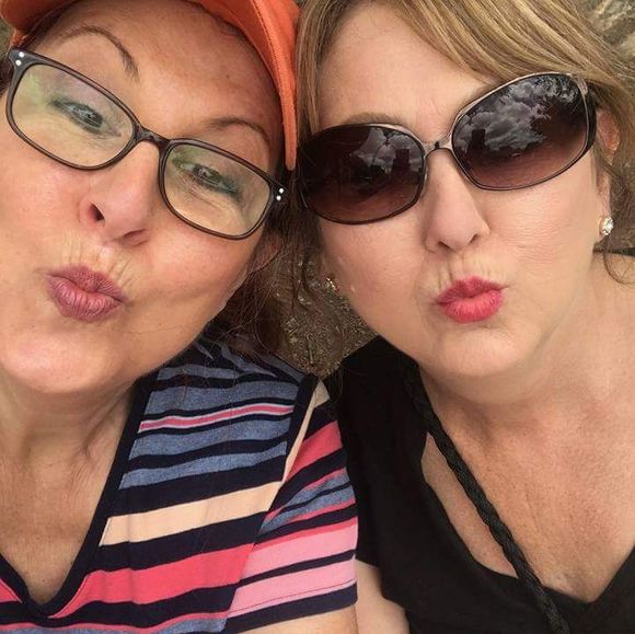 Meet your Posher, Robin - Picture 1 of 1